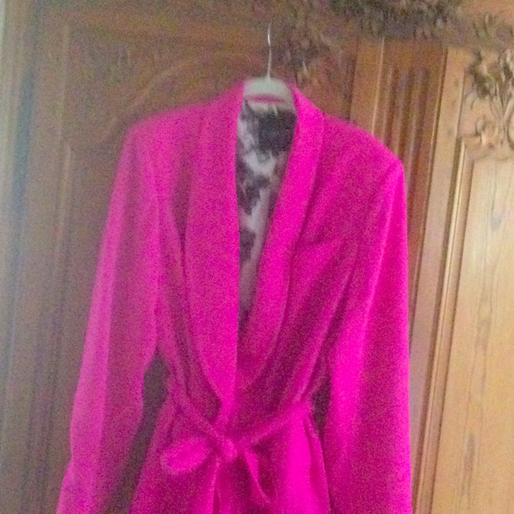 Rachel Barbie fushia crepe blazer, shawl collar, optional tie belt